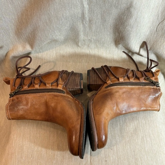 BED STU Sz 6.5 Blaire Stacked Heel Zipper Lace Up Back Ankle Booties Tan Rustic - Picture 4 of 14